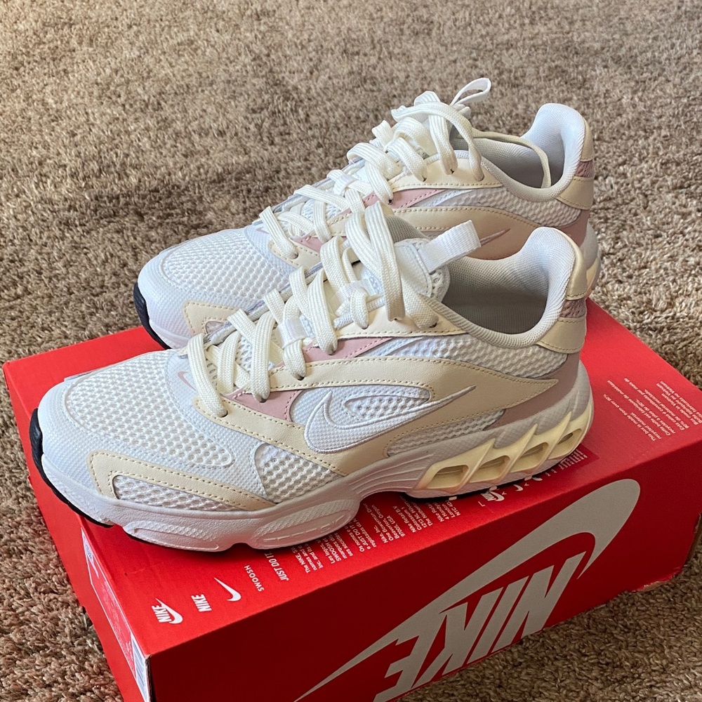 Nike | NIB Women's Nike Zoom Air Fire Sneakers - Picture 2 of 11